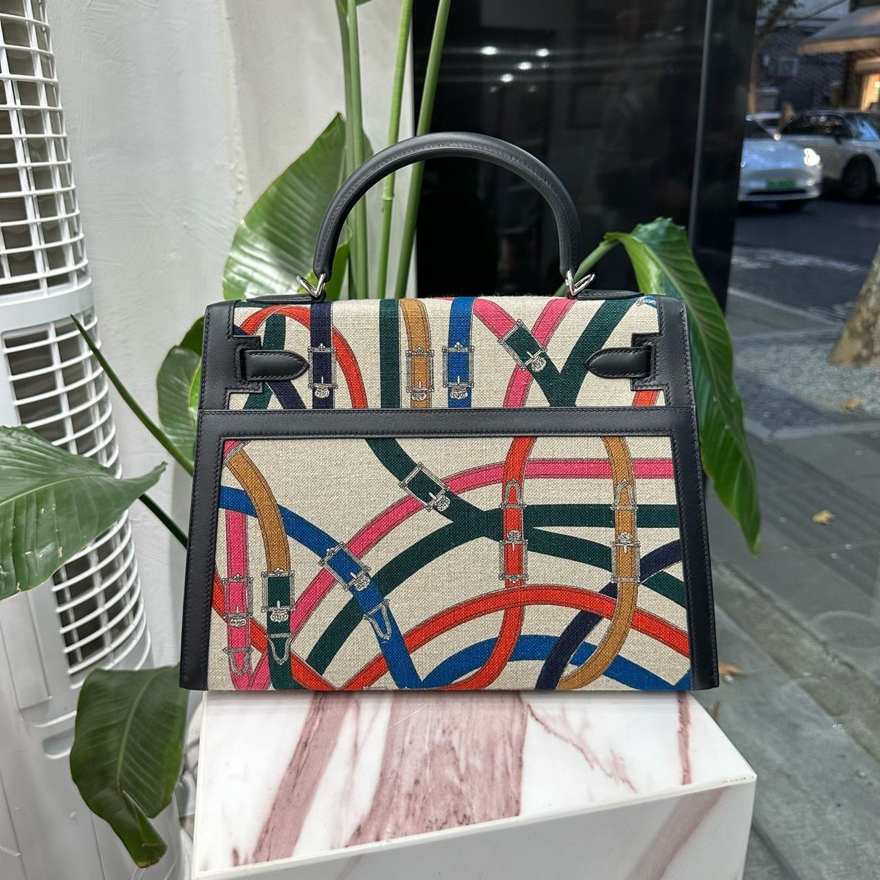Hermes 爱马仕 限量卡瓦尔卡多彩条帆布拼皮黑银 Kelly32 C刻 绝版搁置品成色没用过 钥匙锁 肩带 尘袋都在 缩略图