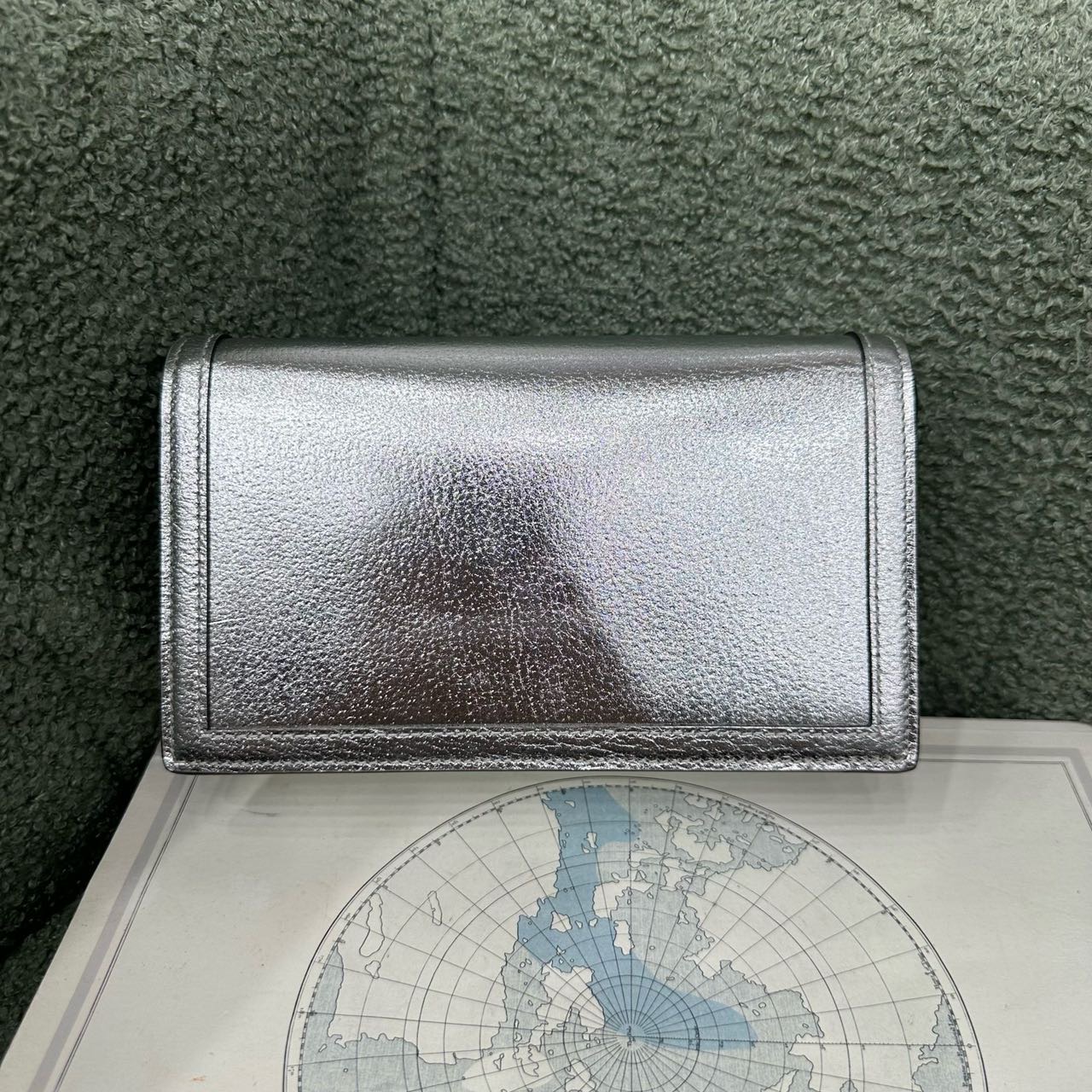 Gucci 古驰 银色竹节斜挎包 带尘袋 缩略图