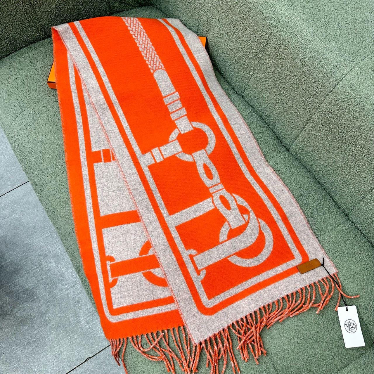 爱马仕Hermes 羊绒围巾 30*160cm