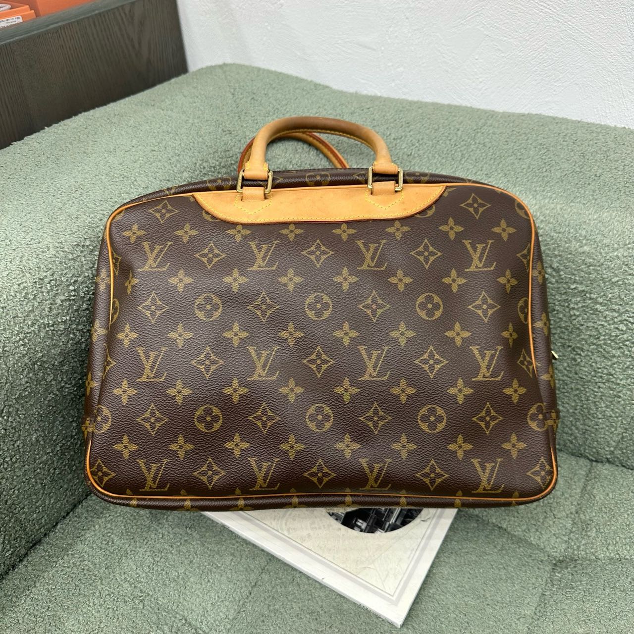 A级 LV 路易威登 老花珍妮中号 全原无裂 缩略图