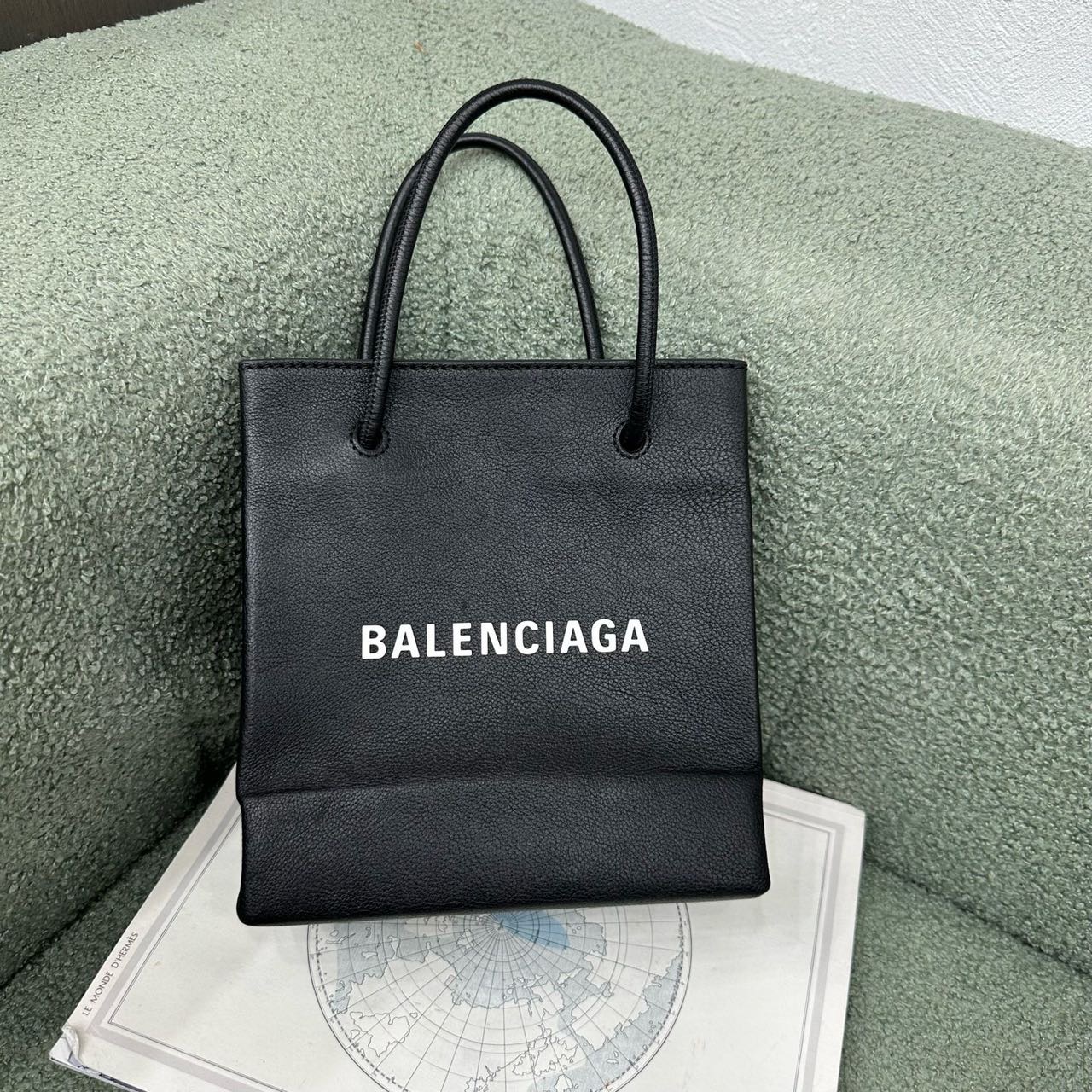 A级 巴黎世家 Balenciaga纸袋包 带尘袋
