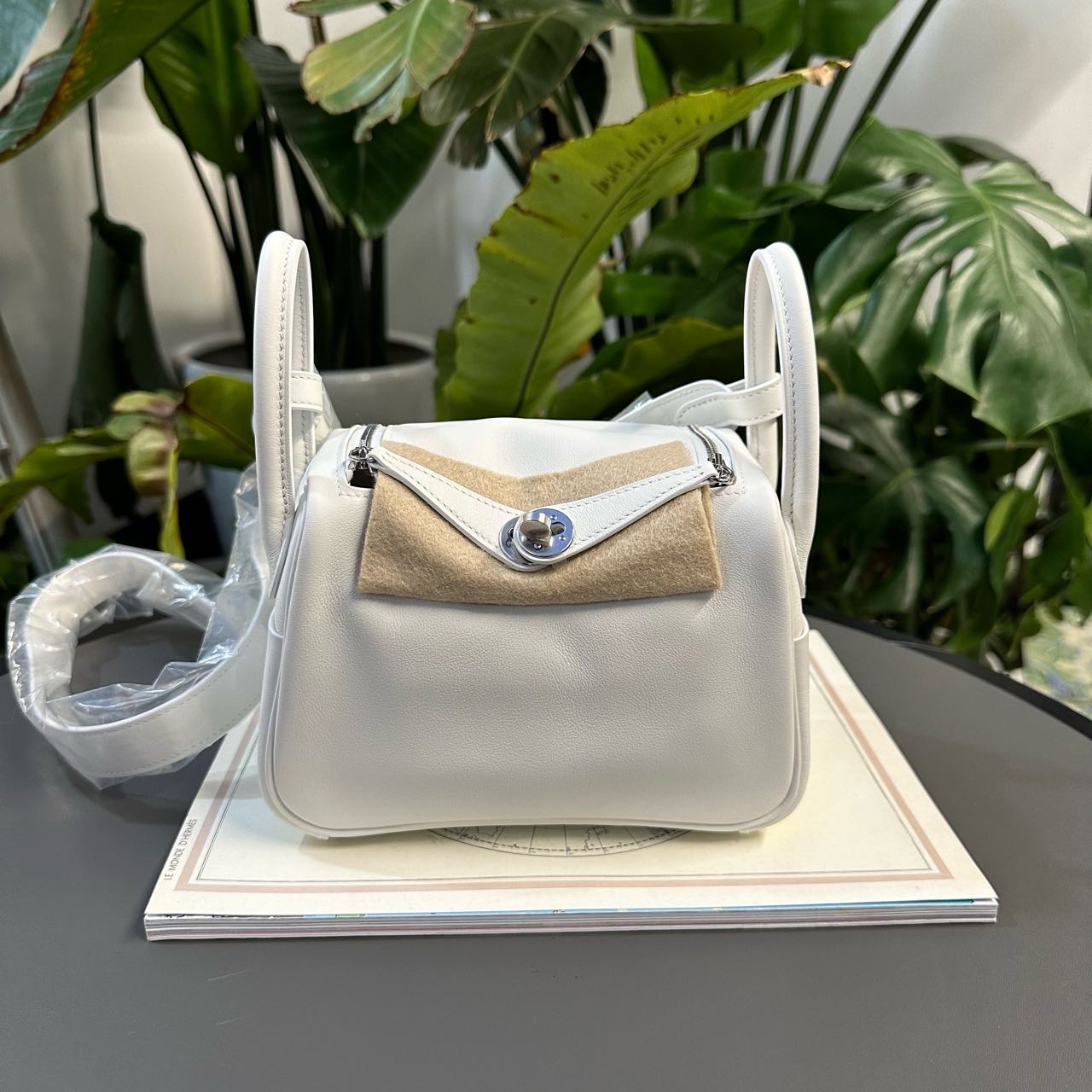 N级 Hermes 爱马仕01纯白色mini Lindy 银扣 swift皮 B刻全套