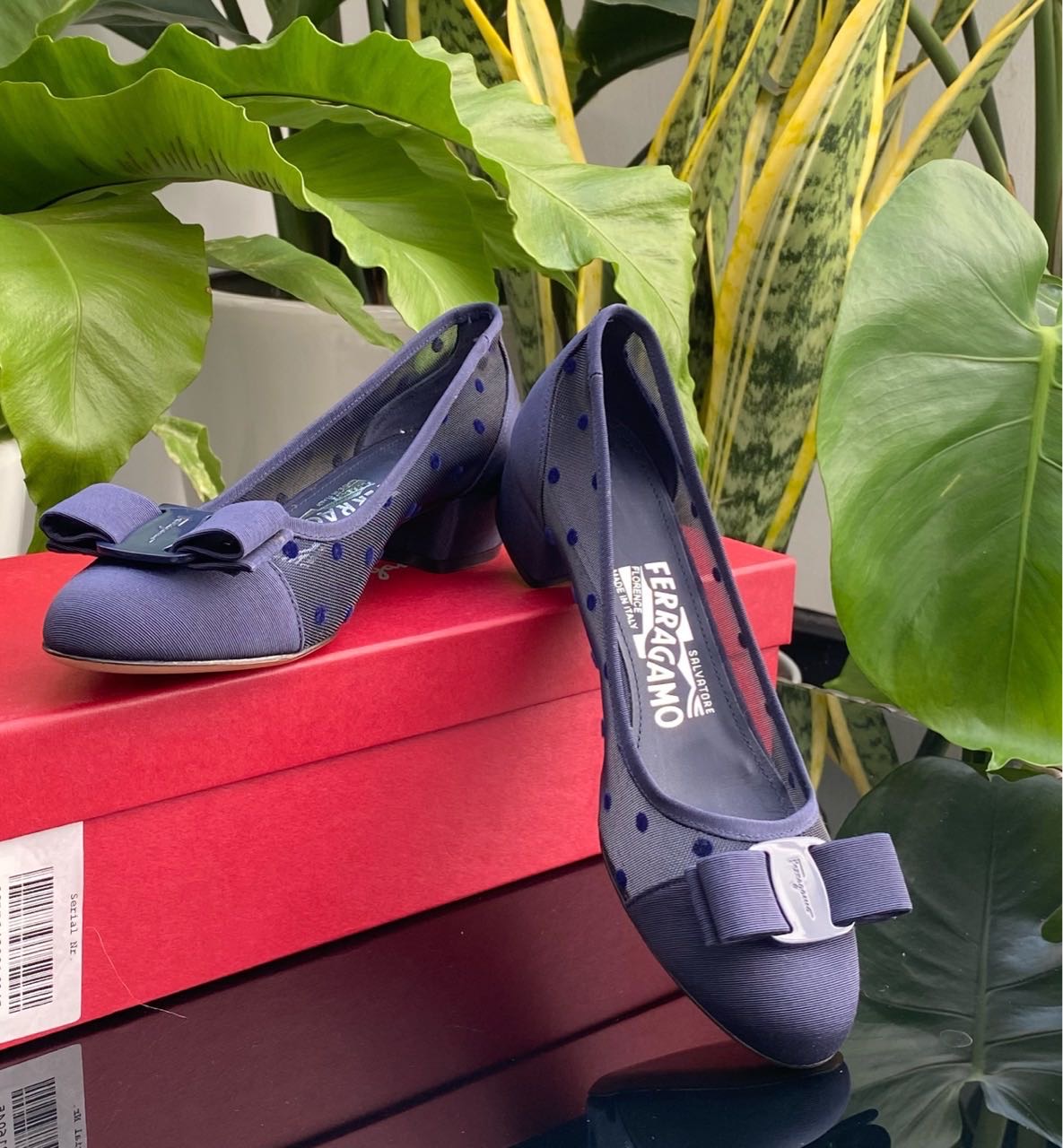N级 ferragamo菲拉格慕  网纱高跟瓢鞋 
带盒    四又二分一码
原价五千多！血亏清仓