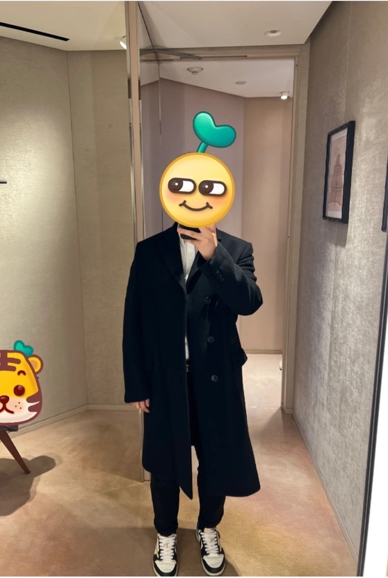 N级 Hermes爱马仕  男士长款大衣/外套 50码 带尘袋吊牌 上身效果近似网图 肩宽44cm胸围52*2cm衣长110   原价五万多  骨