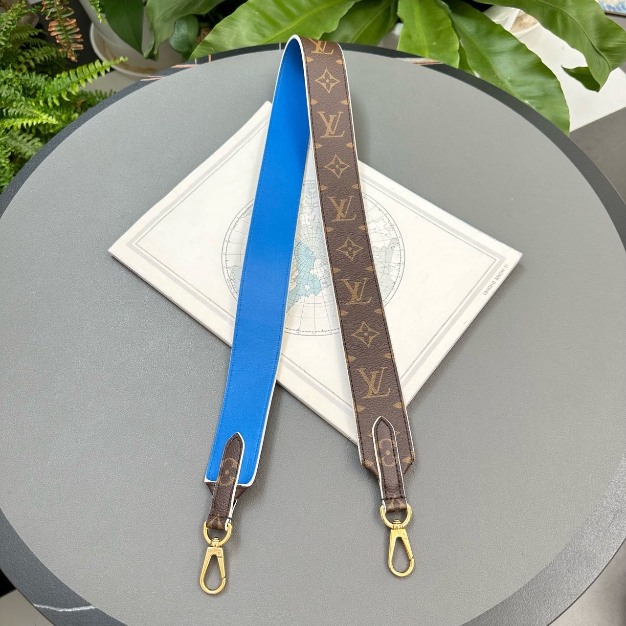 A级 LV 老花拼色肩带 扣到扣长度97.5cm 宽度4cm 13年
男女都可以用 一千多 缩略图