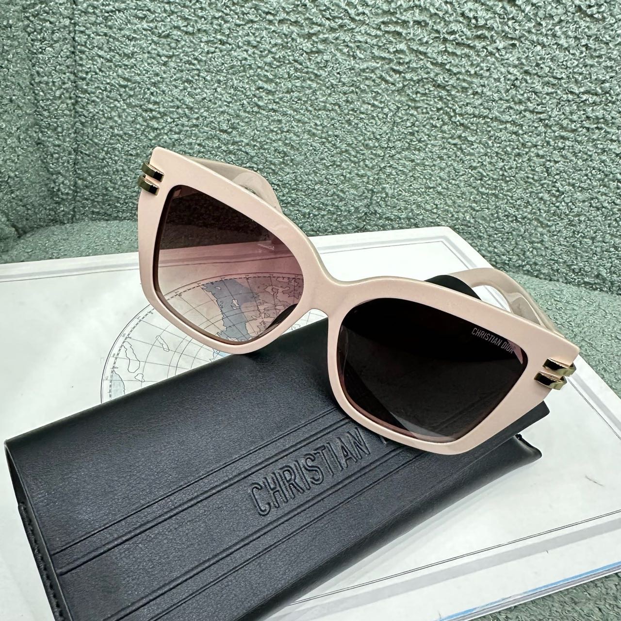 A级 Dior 眼镜 带盒子