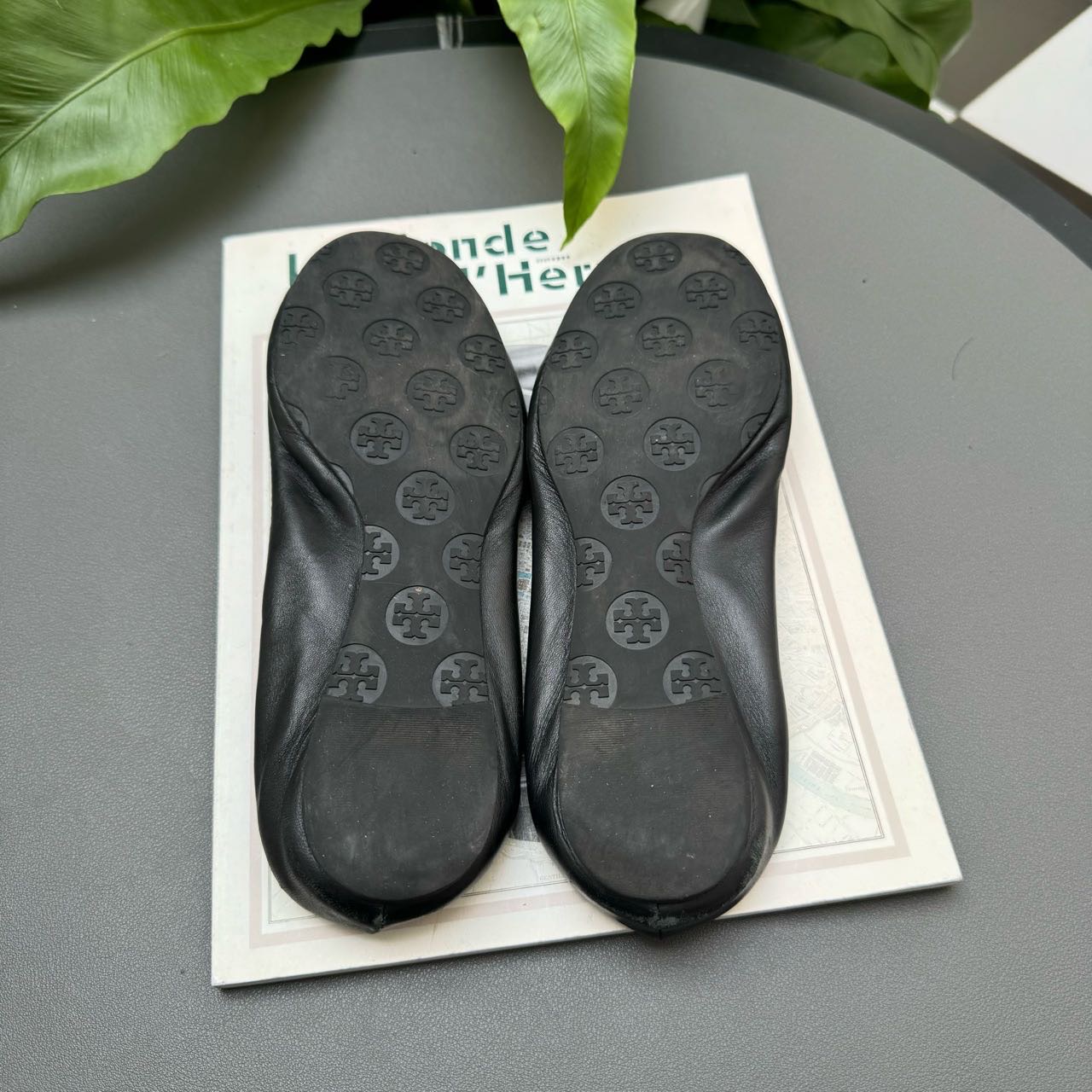 A级 TORY BURCH 平底休息鞋 36码 缩略图