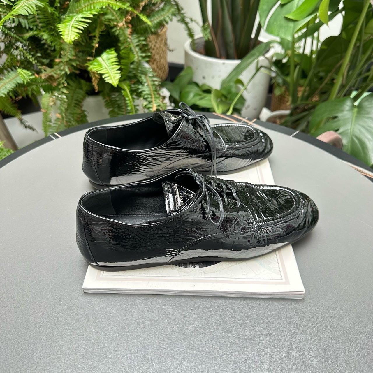 A级 Prada 皮鞋 39码