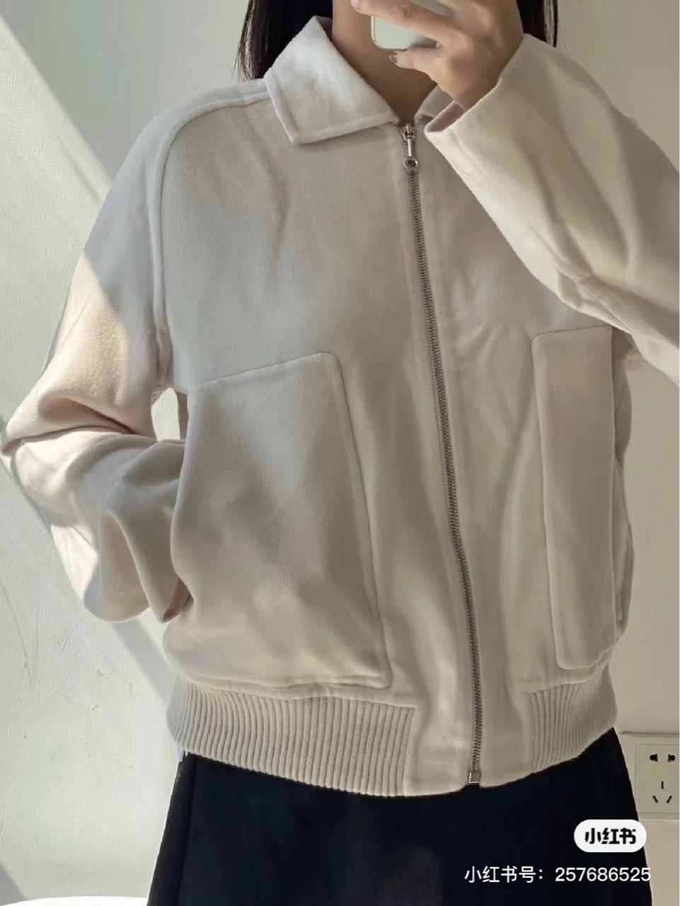 N级 Hermes爱马仕  藕粉白100%羊绒外套  38码 胸围55*2cm 衣长55cm 落肩款 缩略图