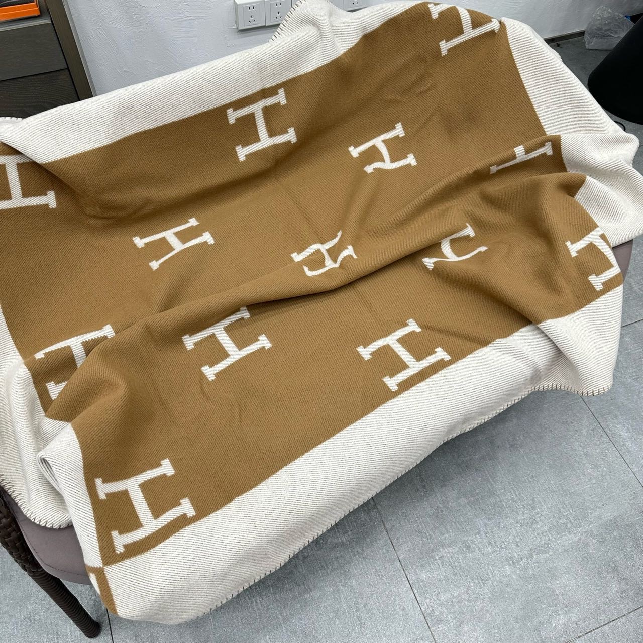 N级 Hermes 成人羊绒毛毯 缩略图
