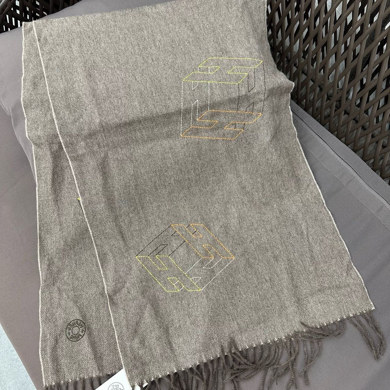 N级 Hermes 羊绒围巾 40*160cm 带盒子