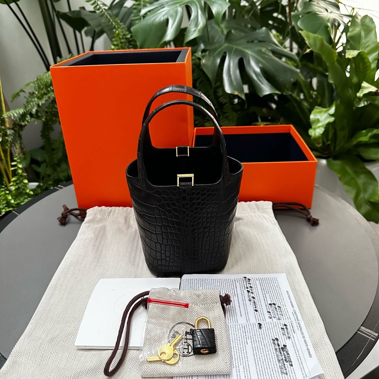 N级 Hermes爱马仕 黑金雾面鳄鱼micro水桶/菜篮子 Picotin 14cm W刻 全套带蓝盒 缩略图