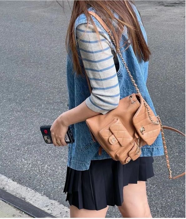 N级 Chanel 香奈儿  duma中号 焦糖色/奶茶色
双肩包 荔枝皮 钢印款 带尘袋 缩略图