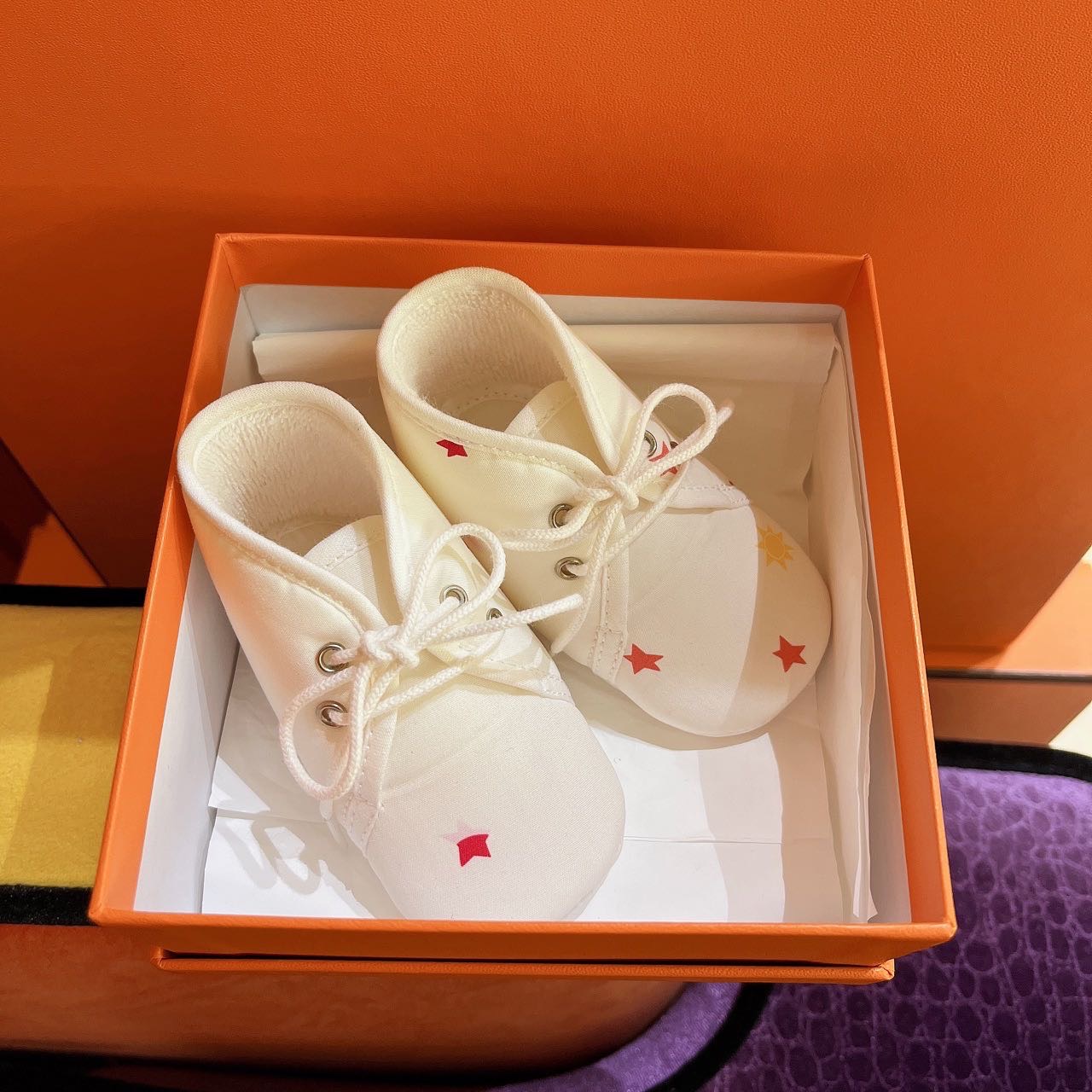 现货  Hermes  宝宝鞋子  适合新生儿