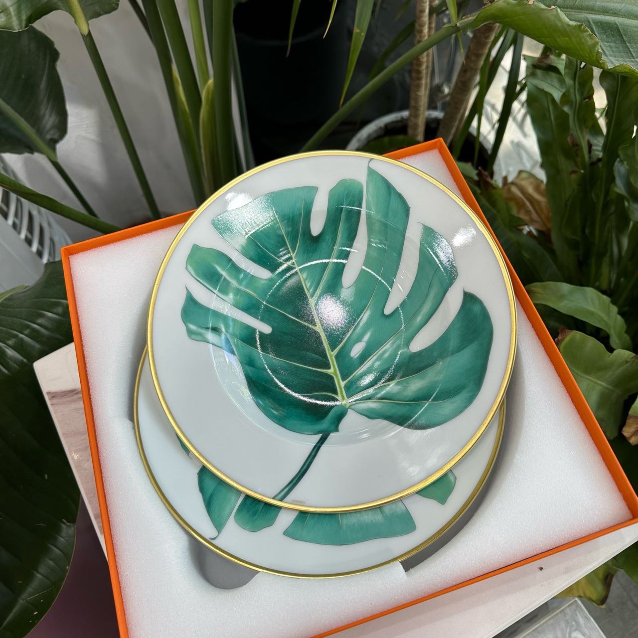 N级 Hermes 陶瓷餐盘 直径22cm 带盒子