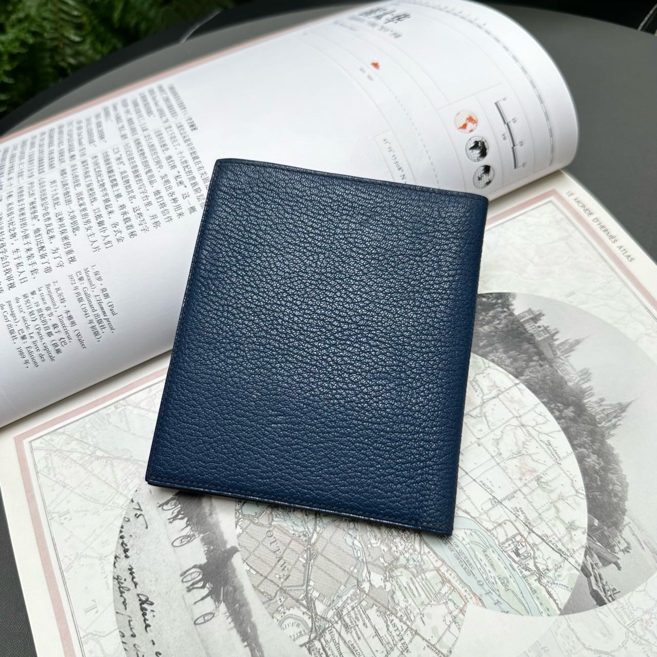 A级 Hermes 折叠钱包 山羊皮 框N刻 缩略图