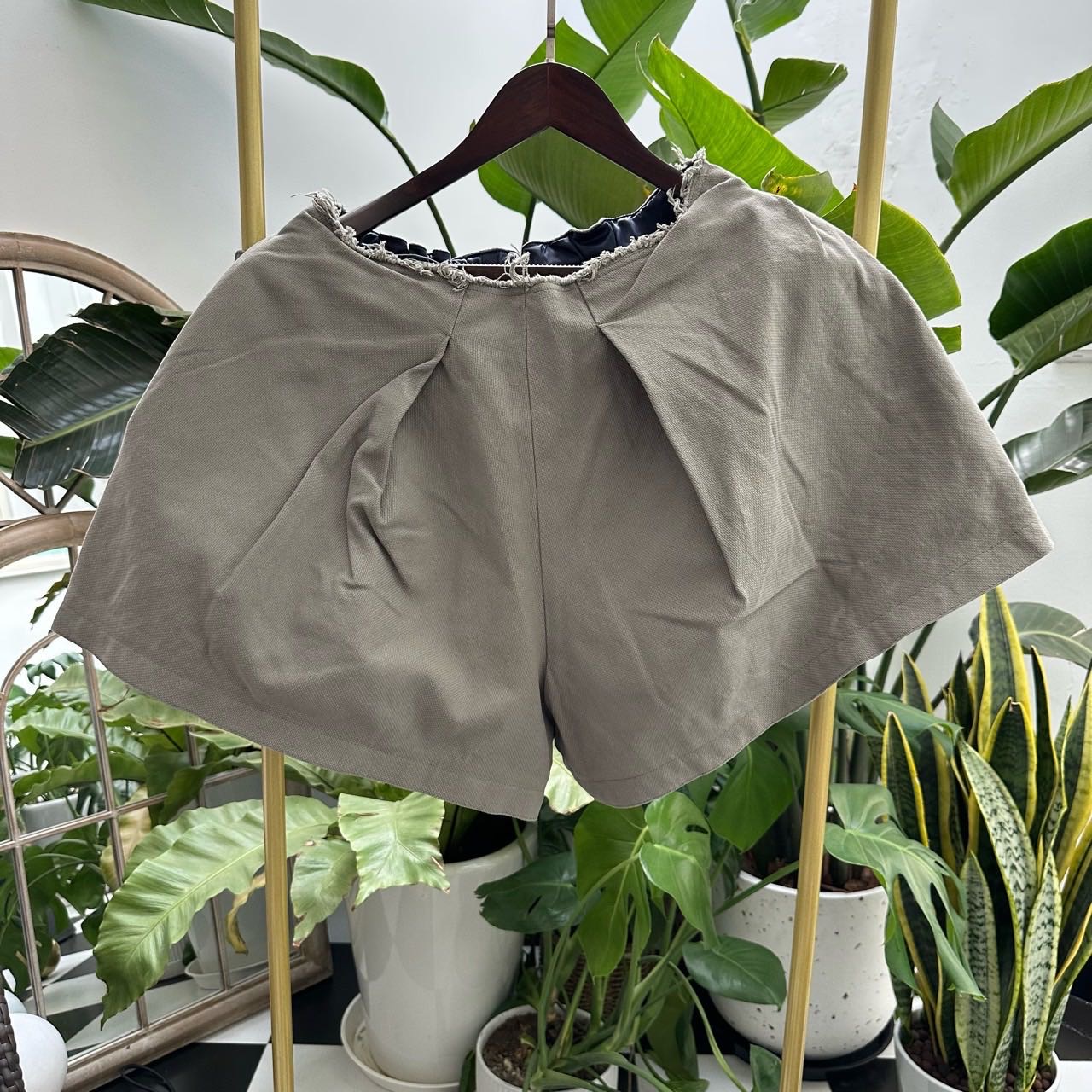 A级 Fabrique Au Japon 短裤 3码 
裤长42cm