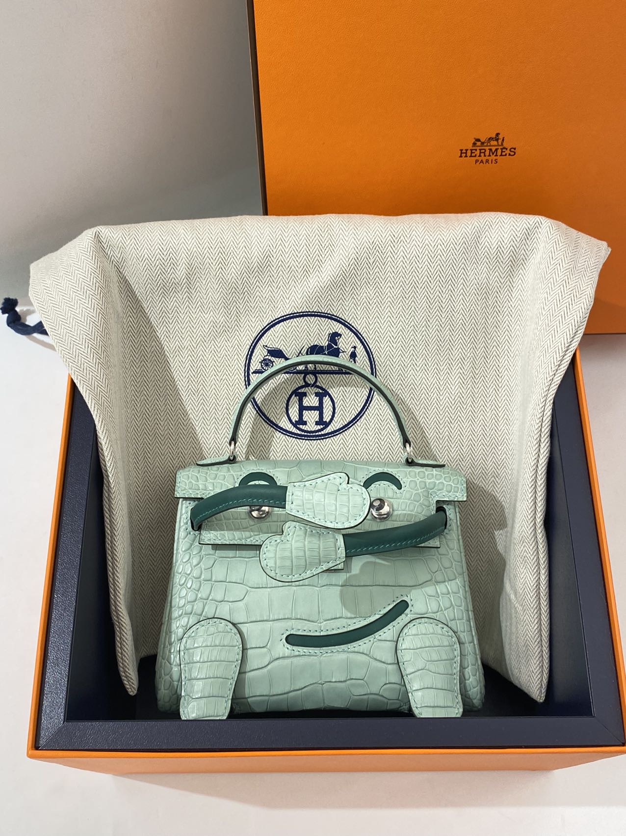 爱马仕 Hermes Kelly doll N3薄荷绿鳄鱼娃娃 银扣 K刻