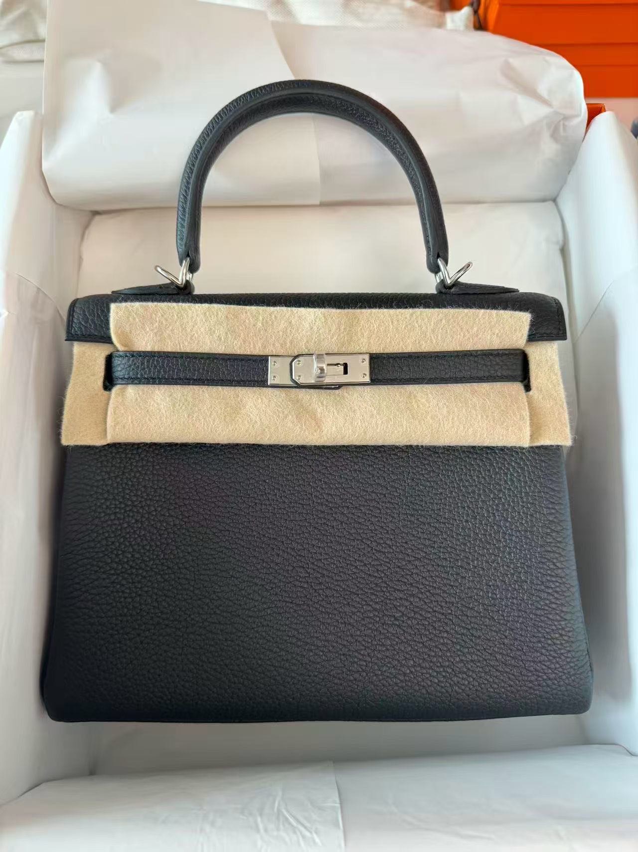 爱马仕 Hermes k25/Kelly25 黑银 togo K刻
