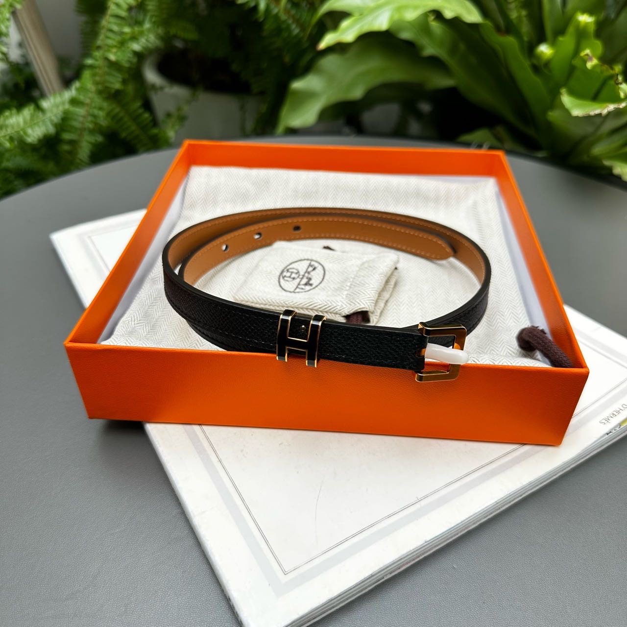 N级 Hermes 黑拼金棕珐琅扣pop H腰带 70码 带盒子尘袋