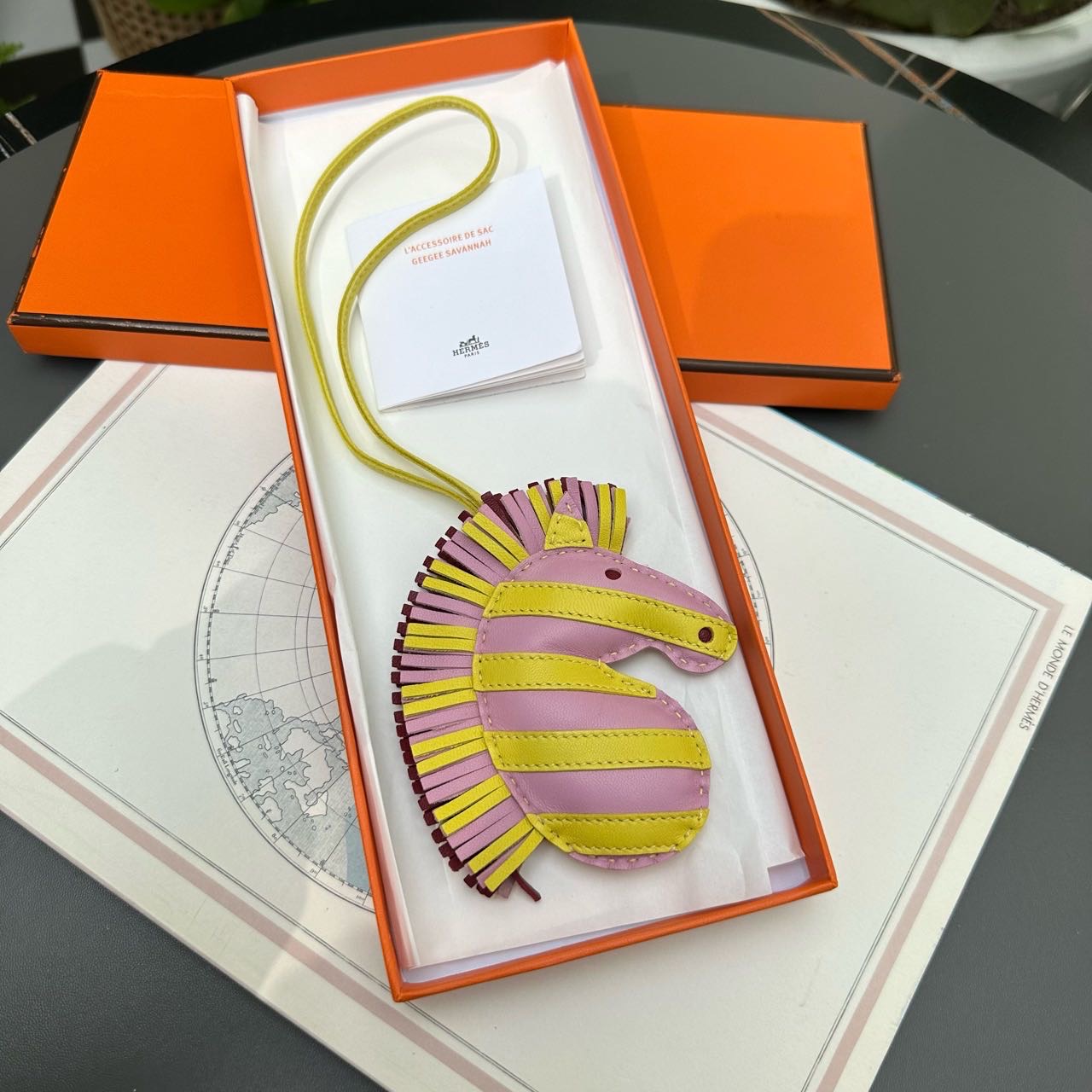 N级 Hermes 拼色海马挂件 带盒子