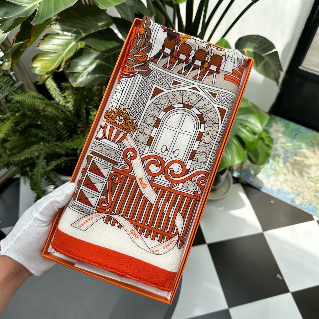 N级 Hermes 爱马仕大楼 羊绒加丝140厘米 披肩 围巾 带盒子