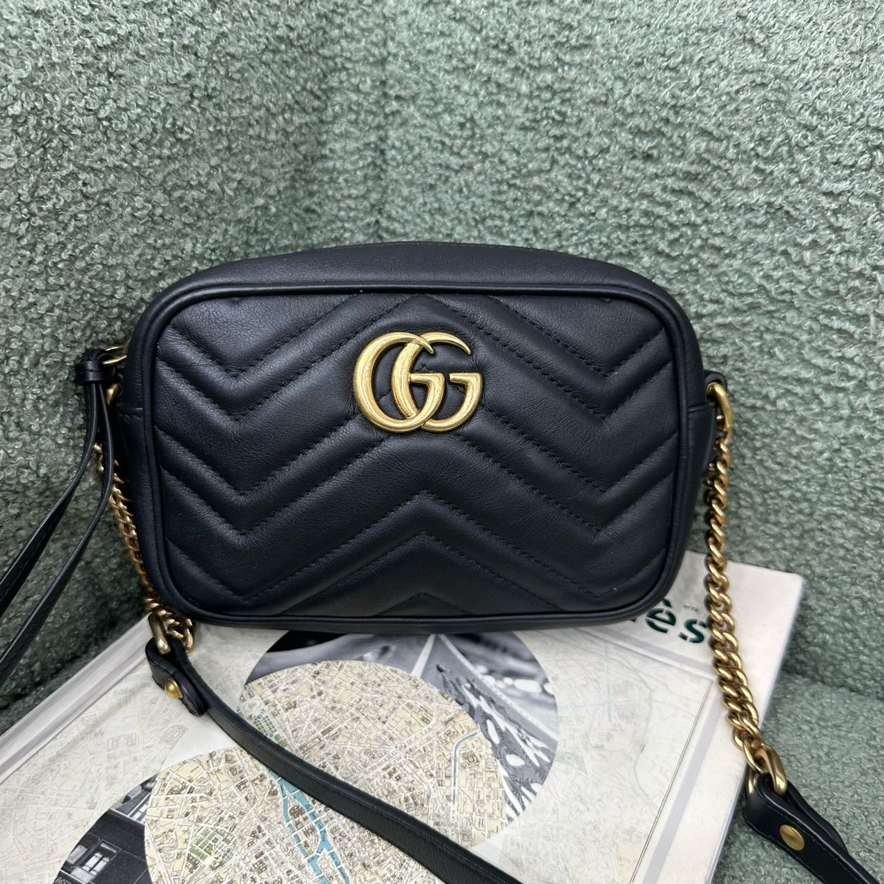 A级 Gucci 黑金马蒙斜挎包