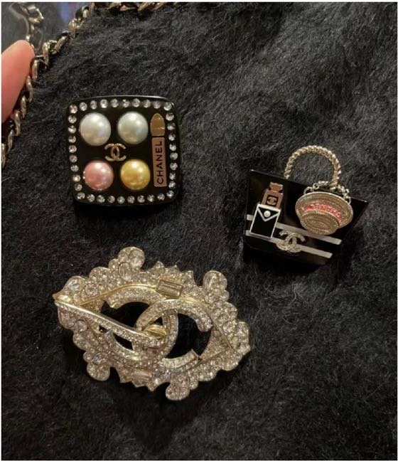 N级 Chanel  21C帽子胸针 带盒 缩略图