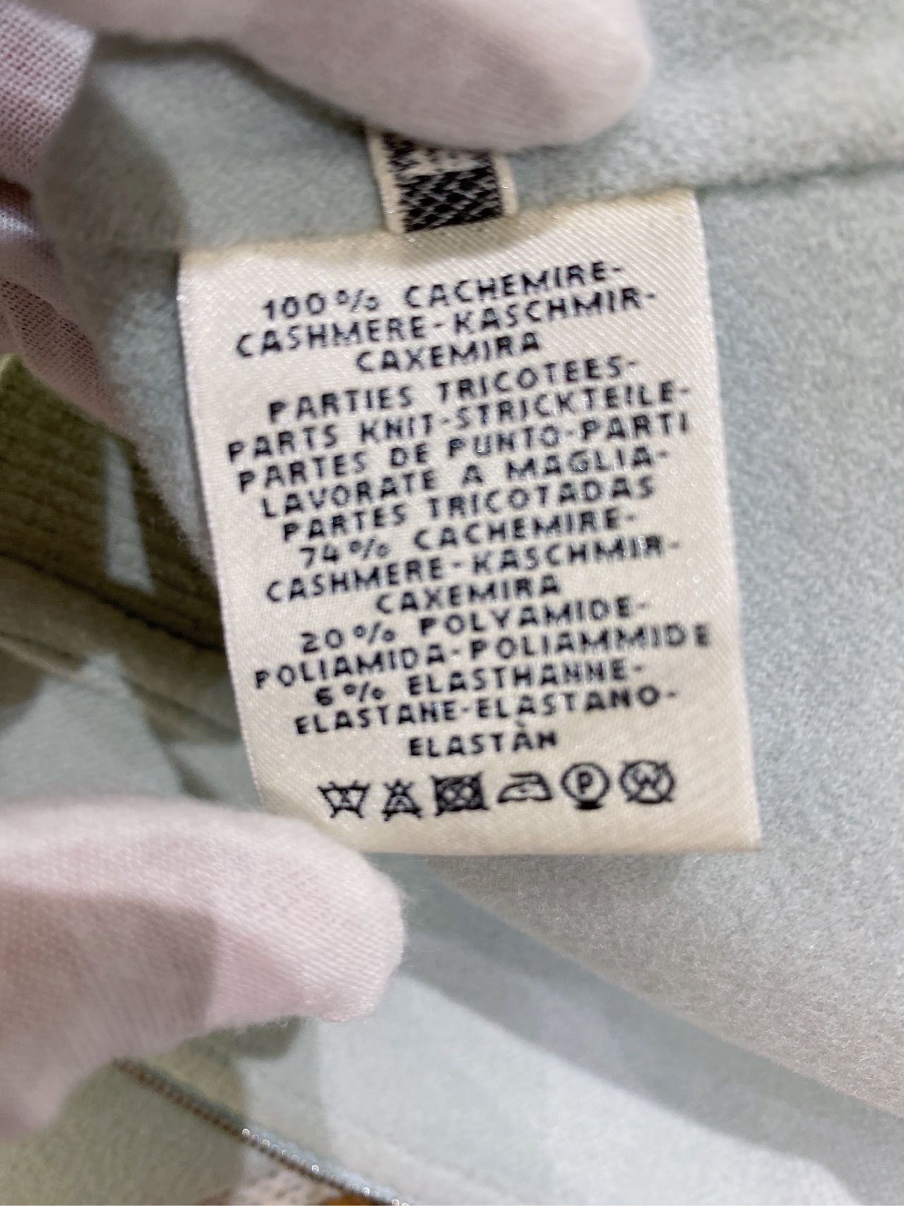 N级 Hermes爱马仕 薄荷绿100%羊绒外套 38码 胸围55*2 肩宽40cm 衣长51cm  原价6万左右 缩略图