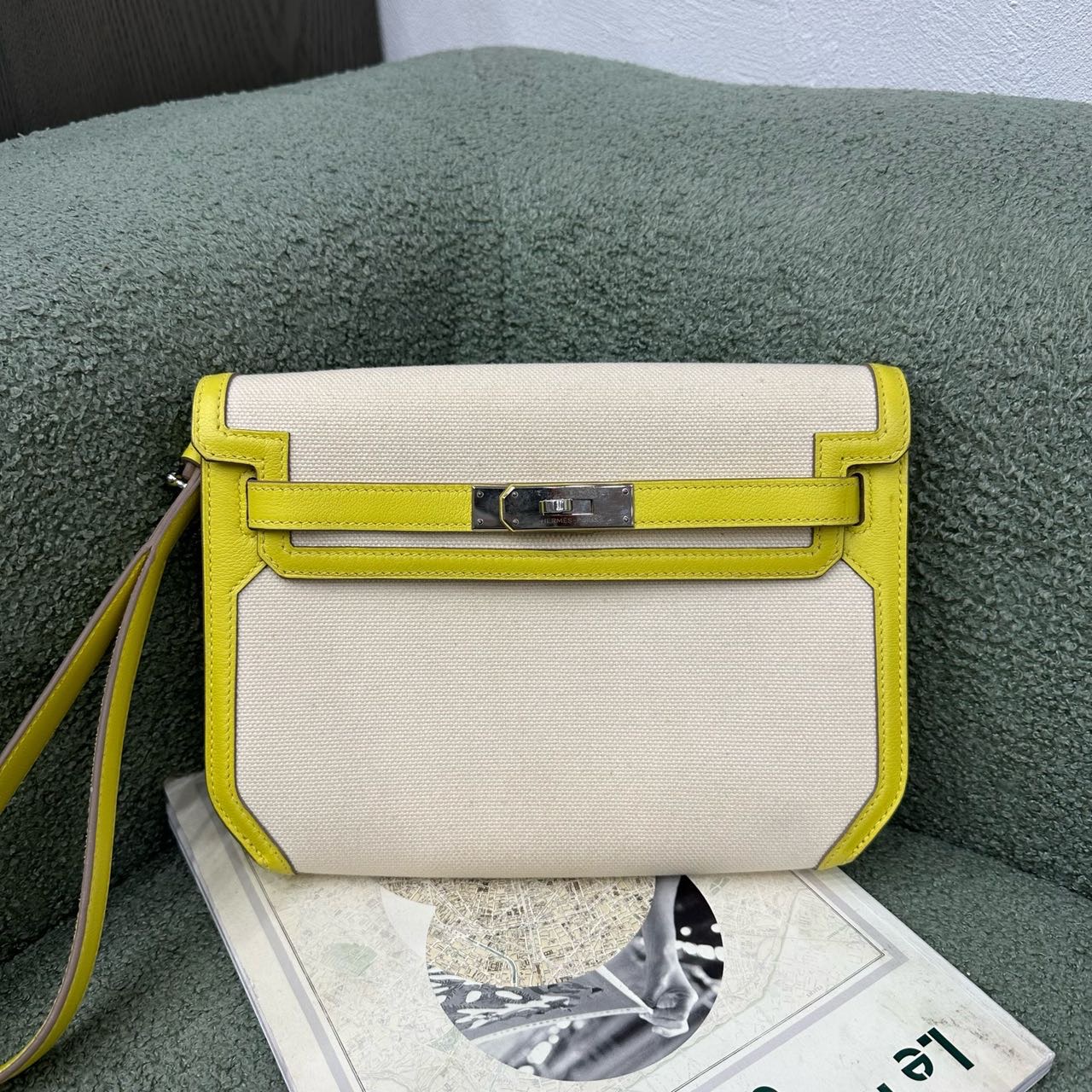 A级 Hermes 柠檬黄帆布拼皮手拿包 U刻