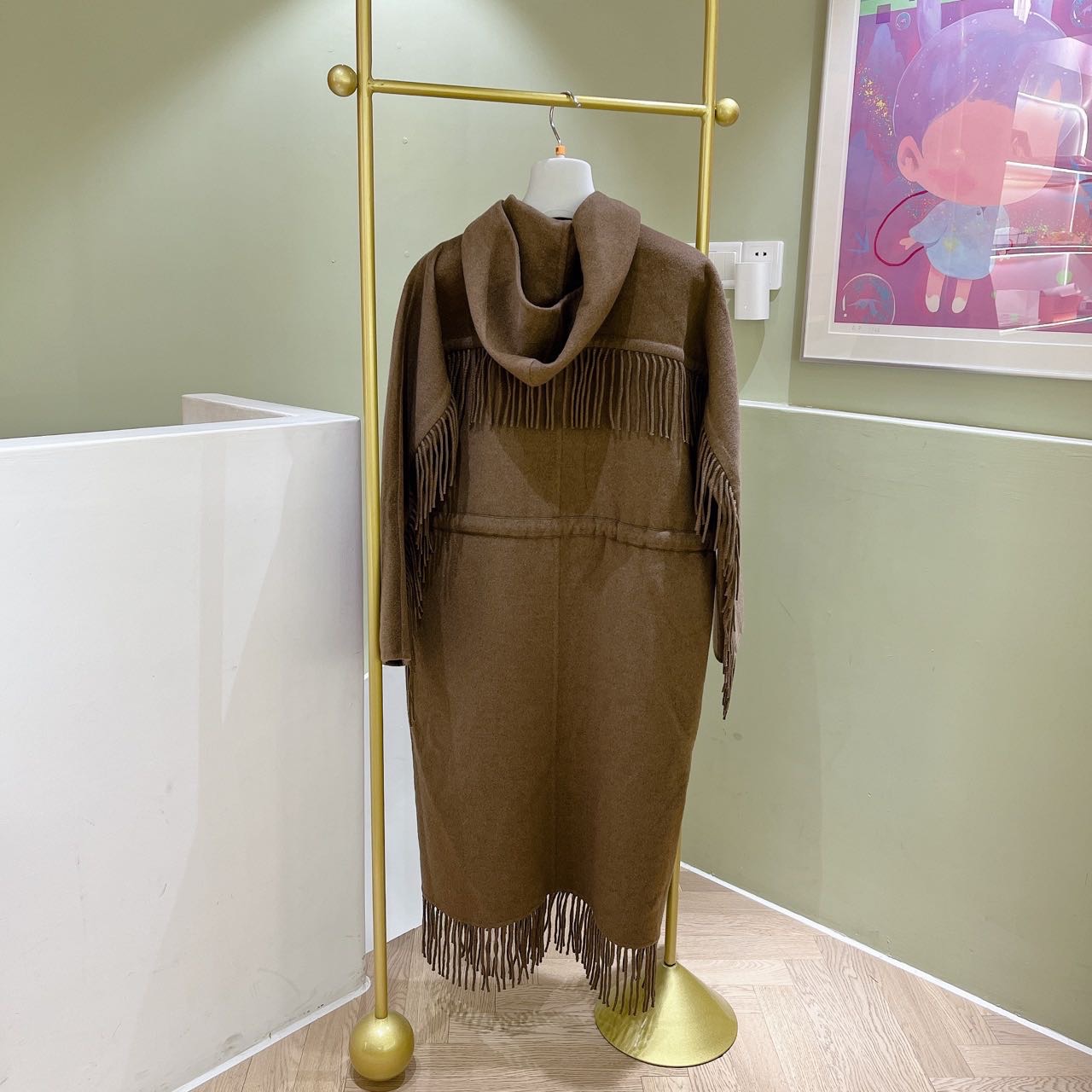 Hermes 新款 流苏大衣  超级软糯山羊绒  36码  原价七万多！胸围60*2cm袖长45cm落肩款衣长98cm 缩略图