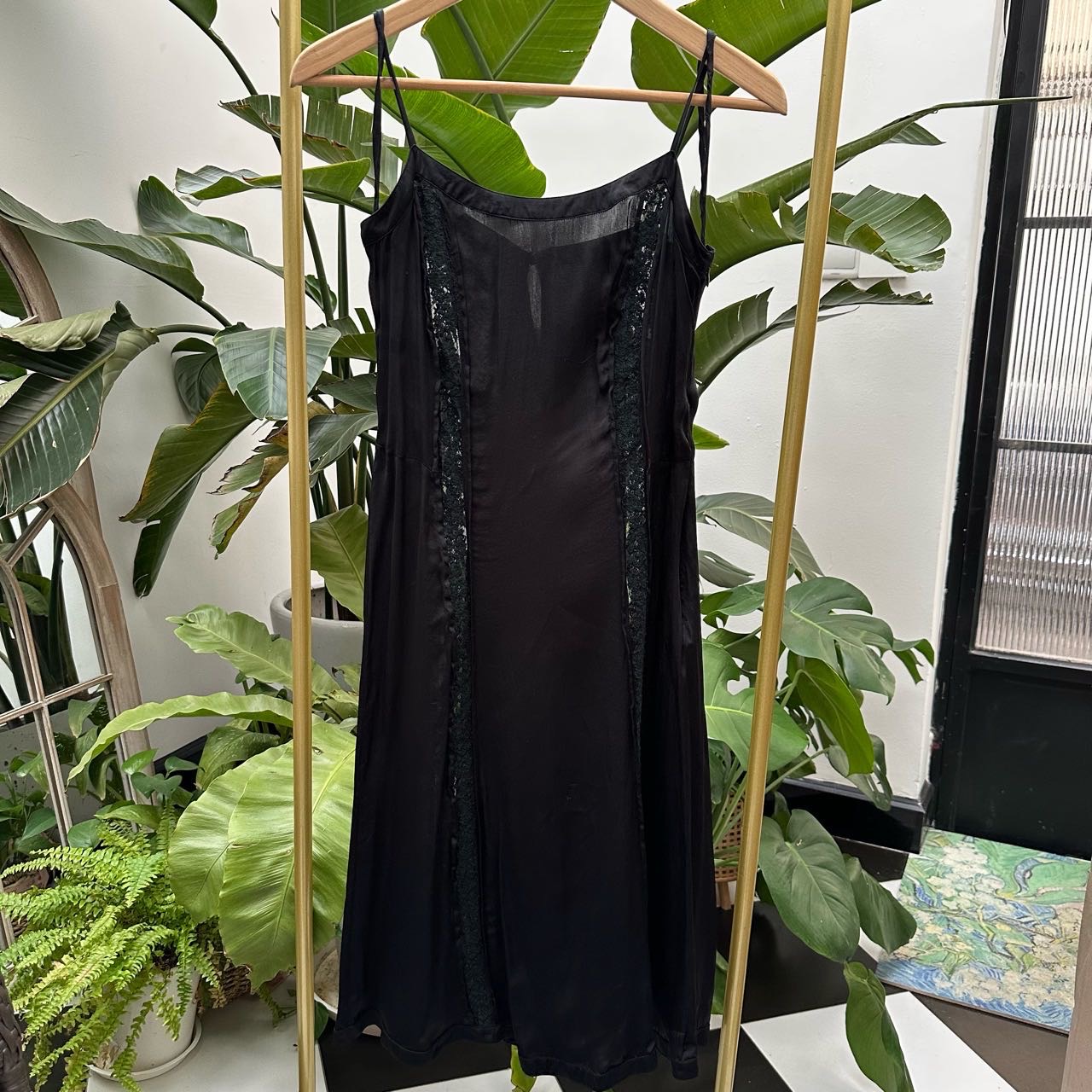 A级 Prada  黑色吊带裙 36码
胸围36*2cm 衣长27cm 7cm 8号