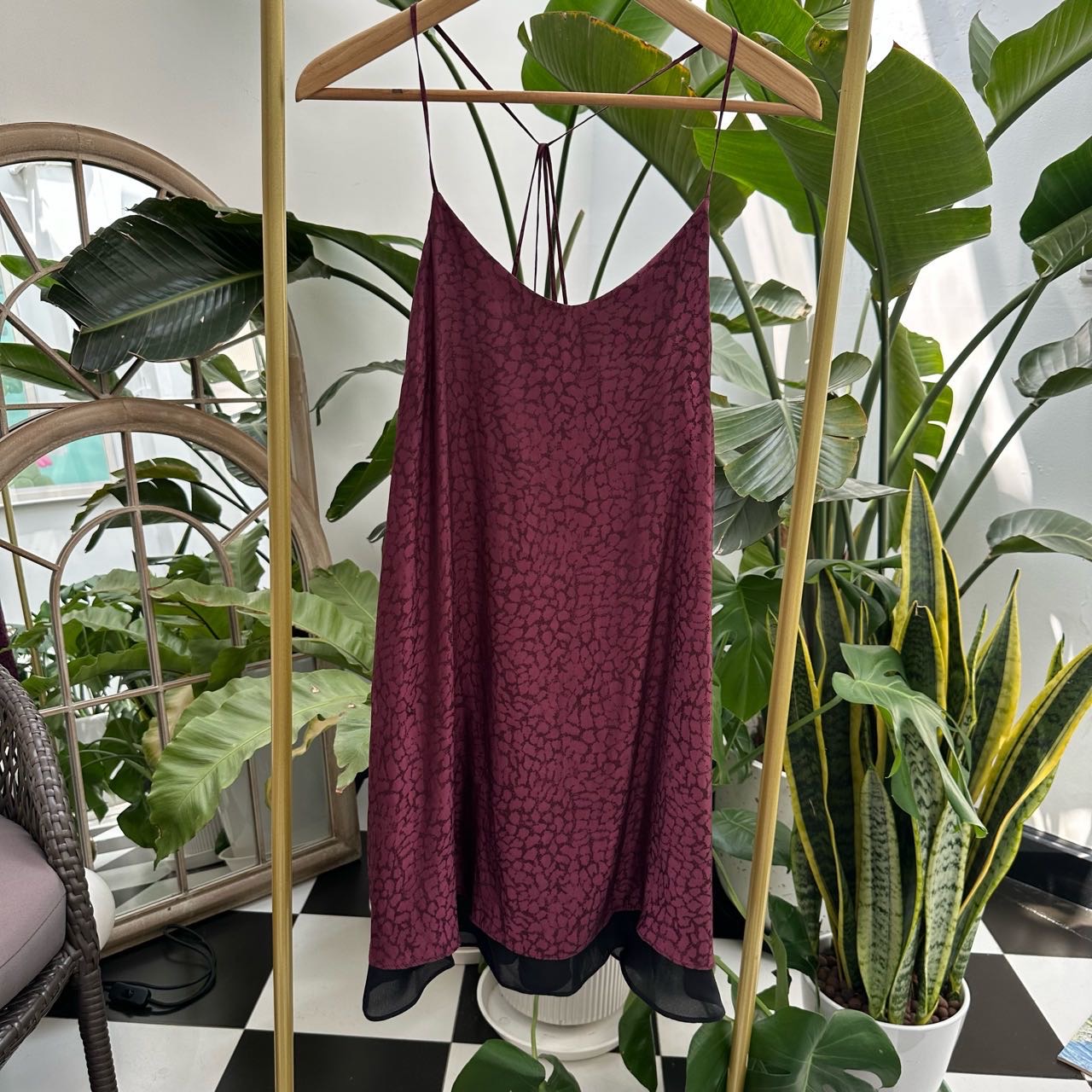 S级 Topshop  印花丝绸吊带 40码
衣长55cm 8号箱 缩略图
