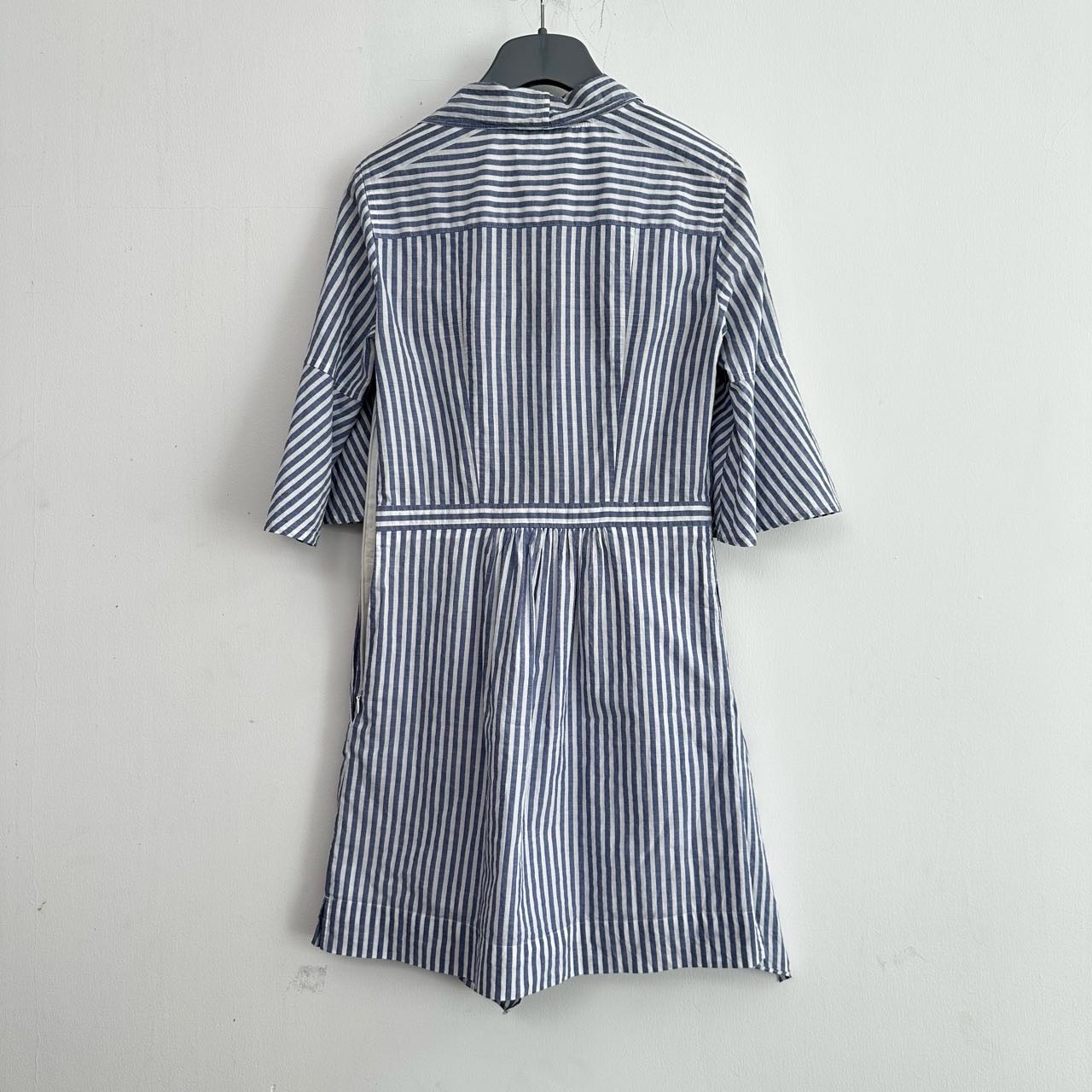 A级 Burberry 条纹外套 带尘袋 缩略图