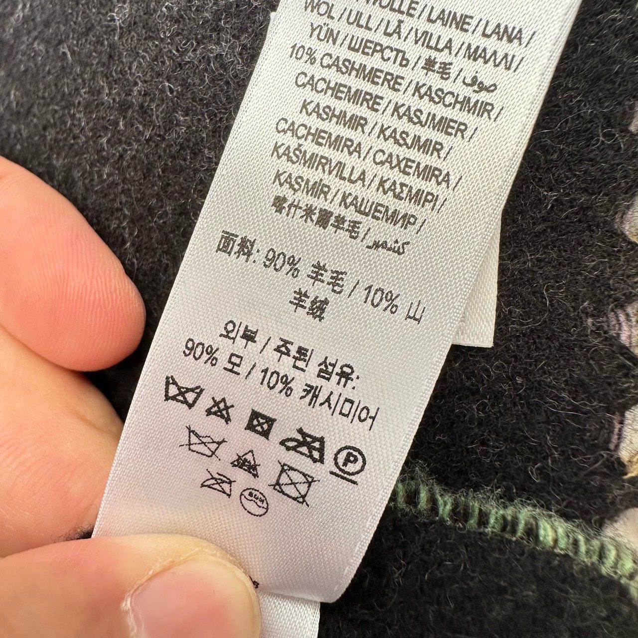 A级 Burberry  儿童羊绒围巾 20*127cm 缩略图