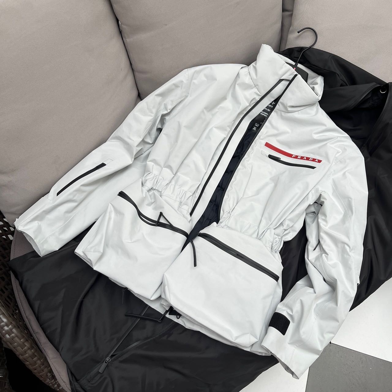S级 prada  滑雪服一套  套装  XS码 9号 缩略图