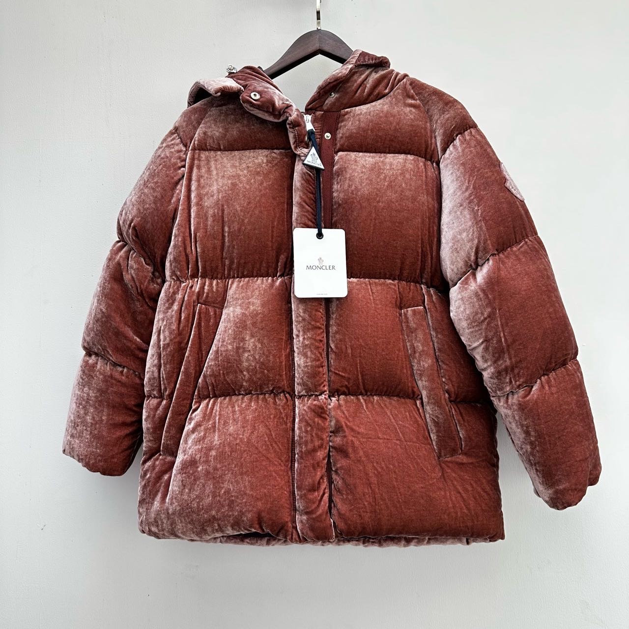 N级 Moncler 天鹅绒羽绒服 1码 带尘袋 缩略图