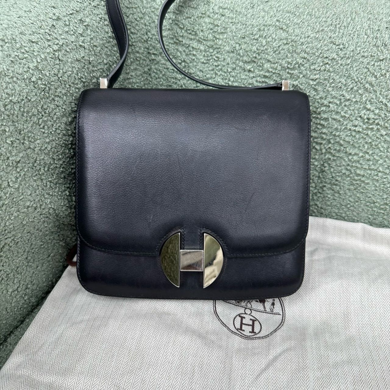 A级 Hermes 黑银2002斜挎包 C刻