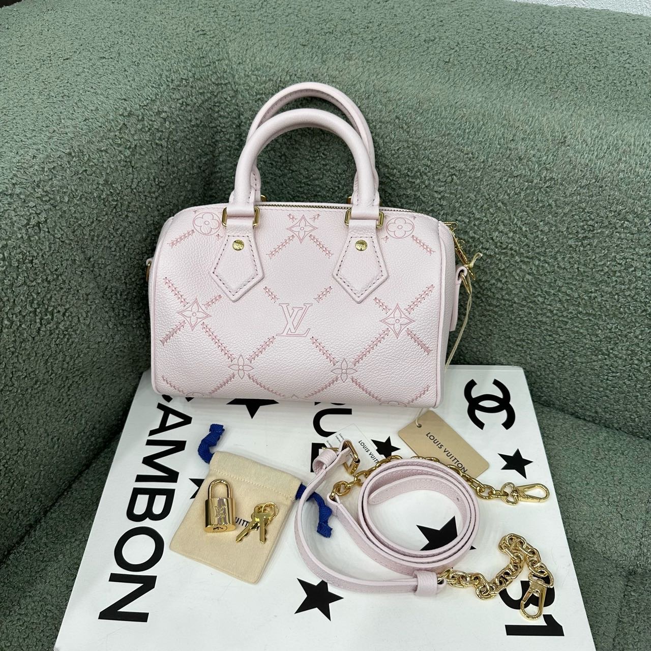 LV 全皮香芋奶昔粉speedy20 芯片款 缩略图