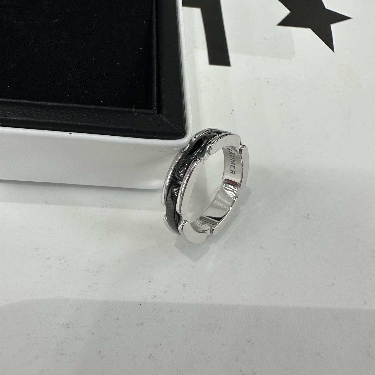 Chanel 18K白金黑陶瓷戒指 47码 带盒子 缩略图