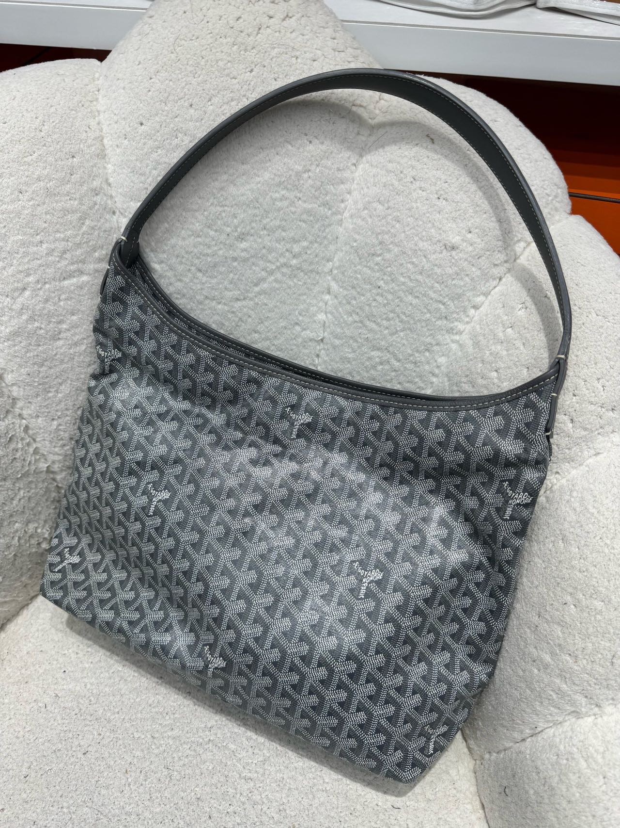 Goyard 灰色老花Hobo购物袋 有子袋 23年