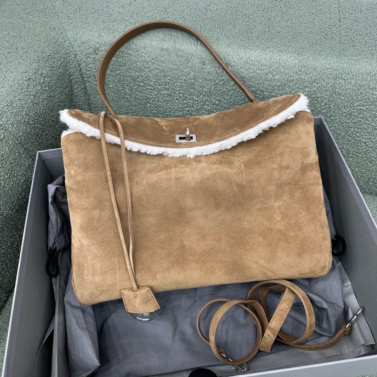 balenciaga/巴黎世家 麂皮羊羔毛泰迪rodeo手提斜挎包 底长35cm 中号 带尘袋盒子 缩略图