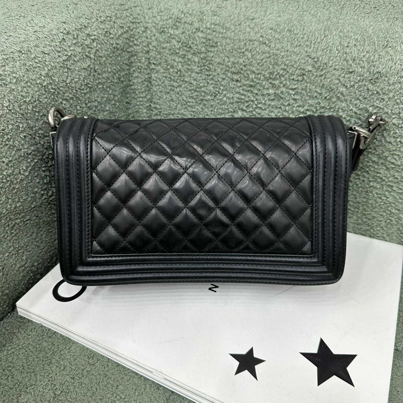 Chanel 黑银leboy 中号 16开 双肩带可替换 缩略图