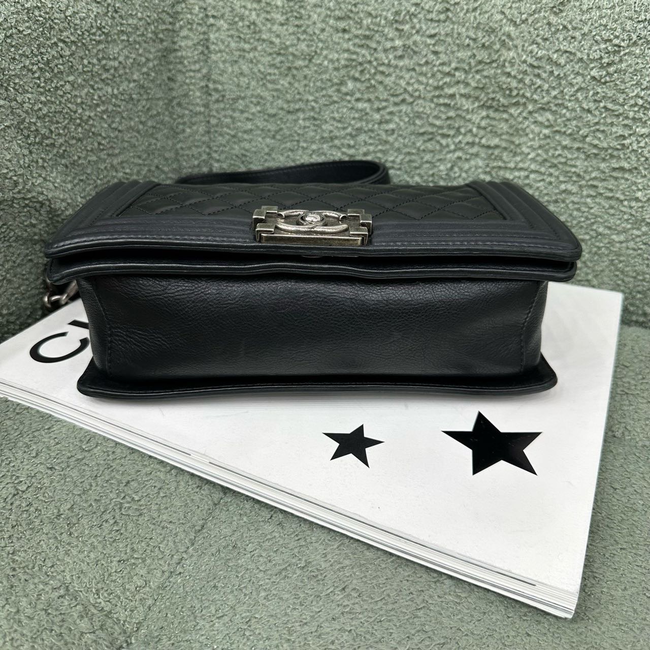 Chanel 黑银leboy 中号 16开 双肩带可替换 缩略图