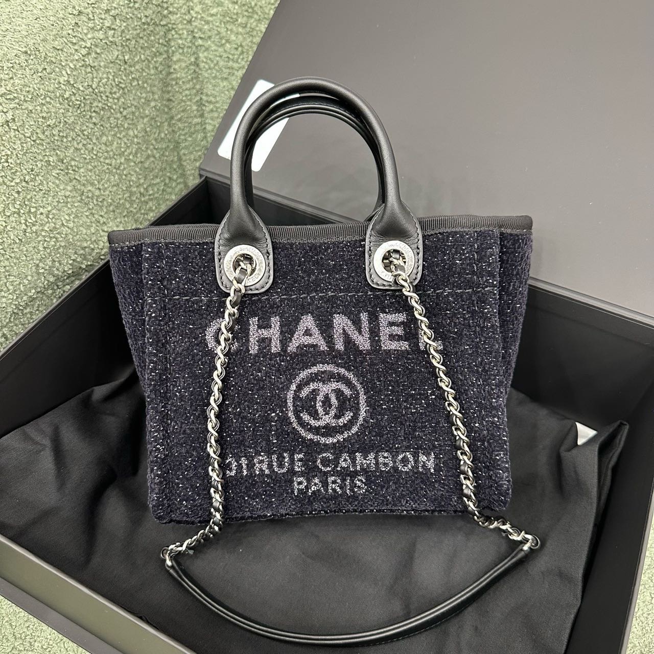 Chanel 26A毛呢mini沙滩包 钢印款 带盒子尘袋 缩略图