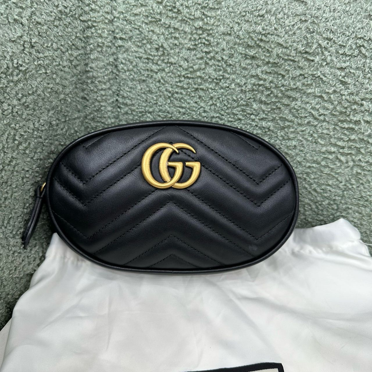 Gucci 腰包 带尘袋