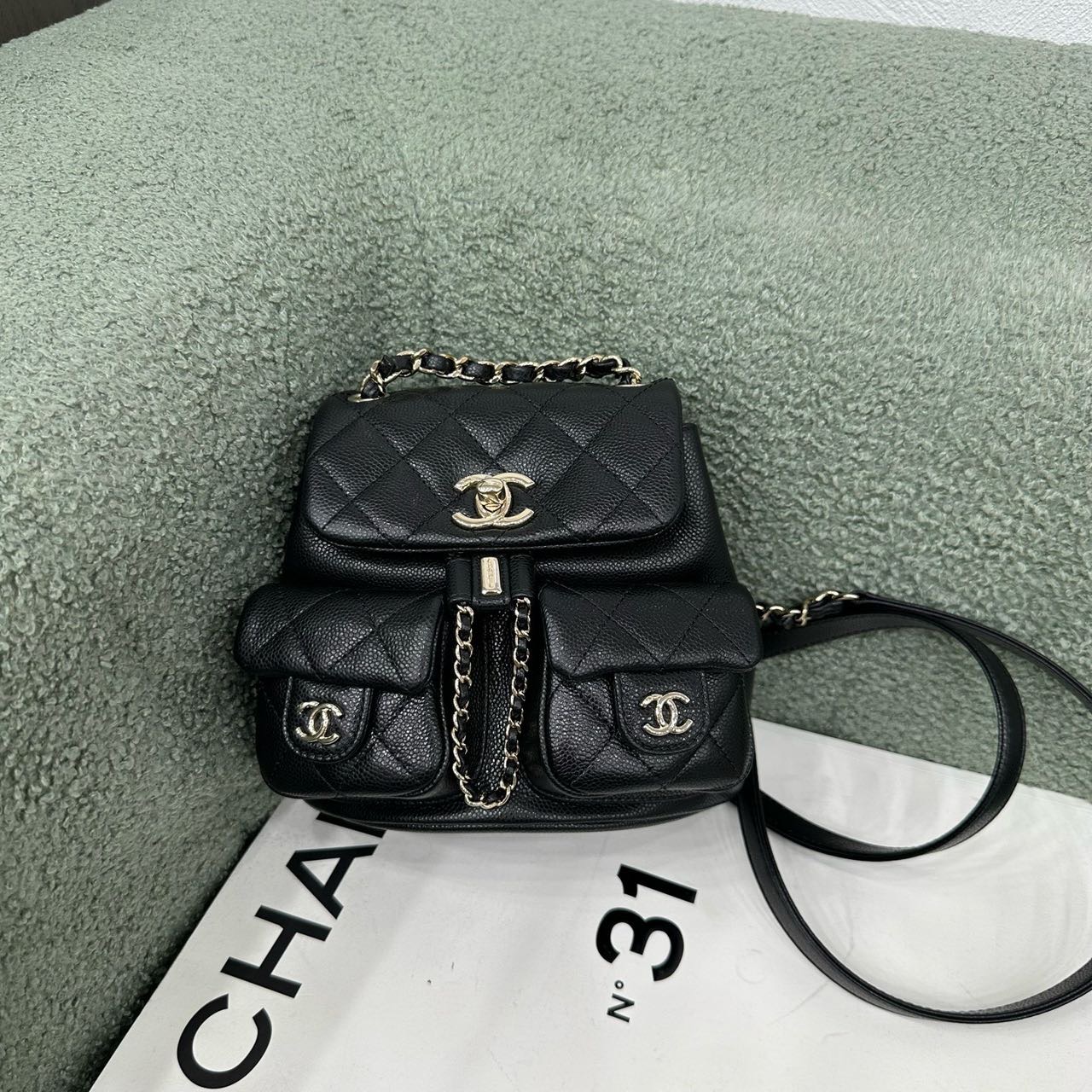 Chanel 黑金荔枝皮小号Duma双肩包 芯片款 带尘袋