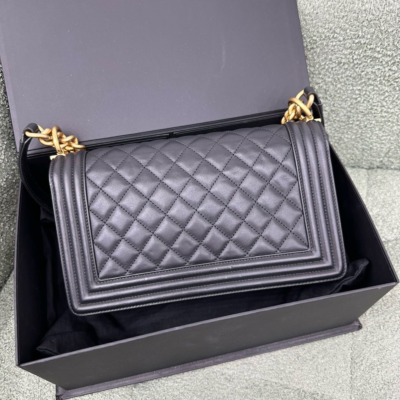 Chanel 黑金leboy 中号 26开 带盒子尘袋保卡 缩略图