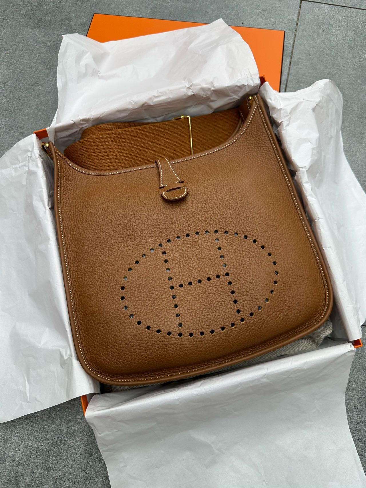 Hermes Evelyne 29 金棕金扣 K刻 全套无票