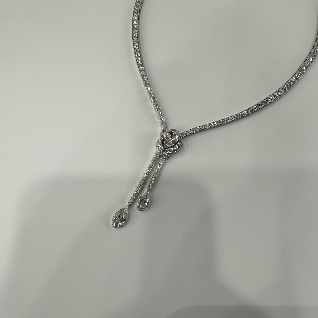 Garff 18K白金满钻Tilda’s Bow系列永结同心项链 缩略图